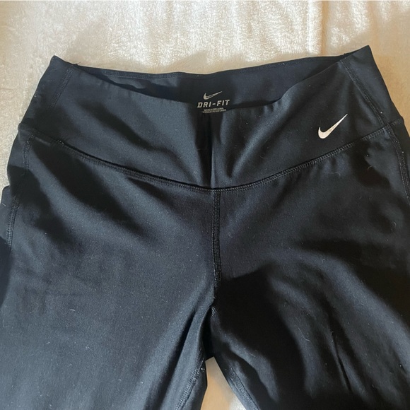 Nike Dri fit leggings - Picture 3 of 4